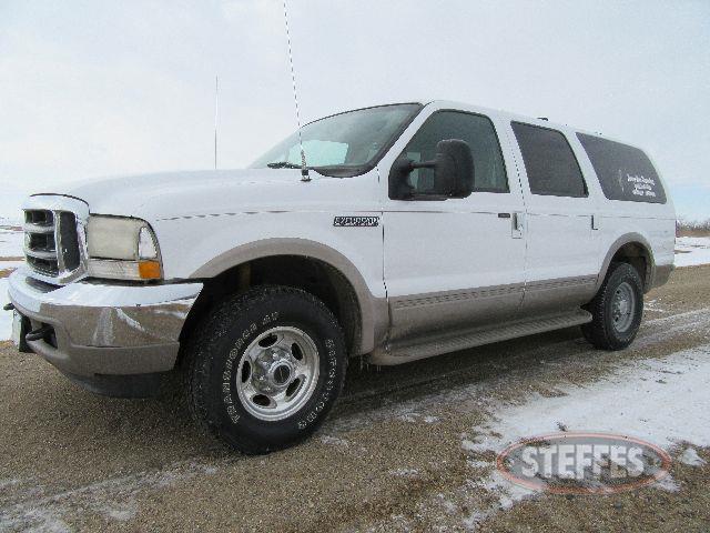 2001 Ford Excursion Limited_0.JPG